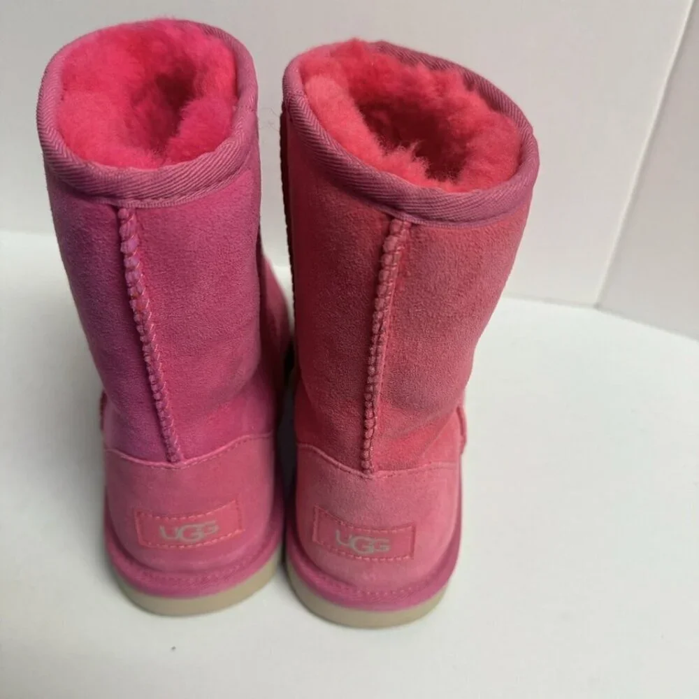 UGG Kids Classic II Boot Pink Size 5 M Big Kid